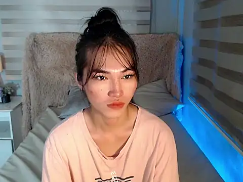 Snapshot of lovelychanel69xx chatting on September 28, 10:37 pm lovelychanel69xx online show from September 28, 10:37 pm