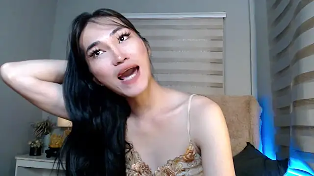 Snapshot of lovelychanel69xx chatting on October 8, 11:02 pm lovelychanel69xx online show from October 8, 11:02 pm