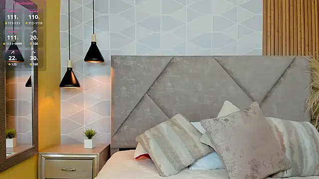 Snapshot of Jade_Whisper chatting on December 5, 1:25 am Jade Whisper online show from December 5, 1:25 am