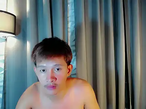 Snapshot of prince_elaijah chatting on October 13, 10:59 am prince elaijah online show from October 13, 10:59 am