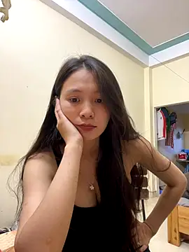 Snapshot of Aghenh chatting on October 2, 10:44 am Aghenh online show from October 2, 10:44 am