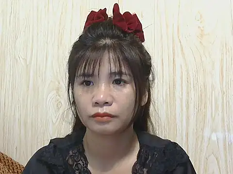 Snapshot of Ori299 chatting on November 8, 2:01 am Ori299 online show from November 8, 2:01 am