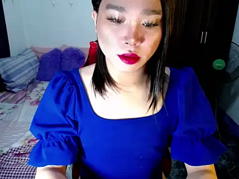 Urassiansweetcummer online show from September 19, 12:56 am