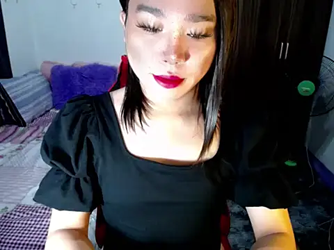 Urassiansweetcummer online show from September 27, 12:59 am