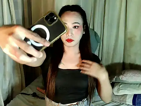 Snapshot of beatiful_lust chatting on November 13, 9:19 am beatiful lust online show from November 13, 9:19 am