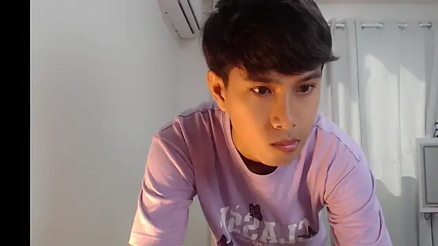 Snapshot of shokolet_2001 chatting on December 4, 4:11 am shokolet 2001 online show from December 4, 4:11 am