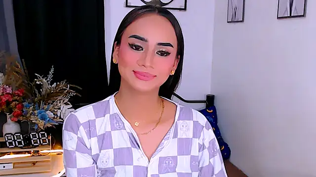 Zialustts online show from March 7, 3:53 pm