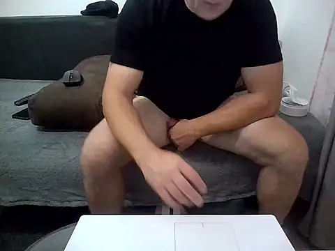 DaDDyLoVeSu83 online show from October 19, 7:03 pm