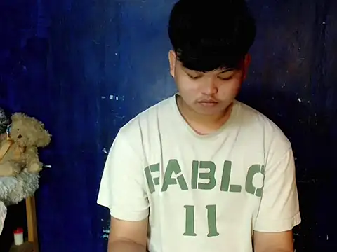 Reynelcock online show from January 14, 2:33 pm