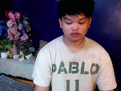 Reynelcock online show from April 11, 1:15 pm