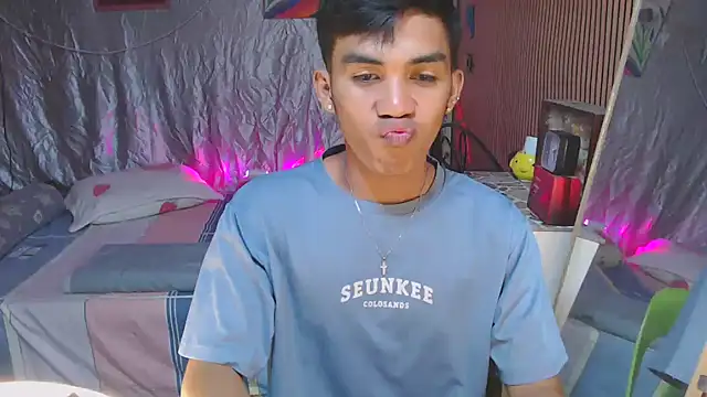 urhot chany online show from November 20, 4:51 pm