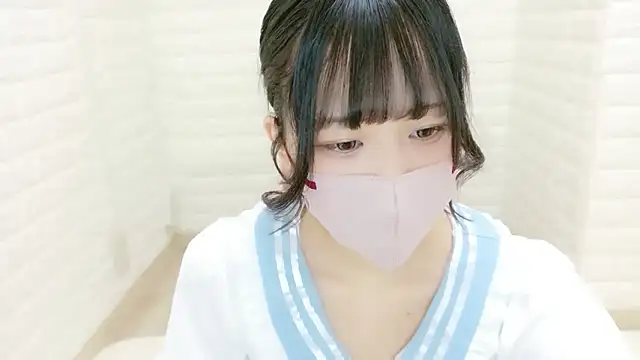 karen-chan online show from April 10, 8:13 pm