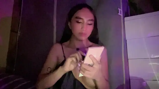 Snapshot of CassieXMarga chatting on October 23, 4:50 pm CassieXMarga online show from October 23, 4:50 pm