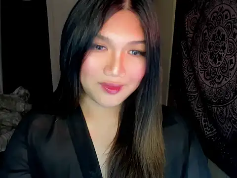 Snapshot of Lou_heart chatting on November 19, 5:24 pm Lou heart online show from November 19, 5:24 pm