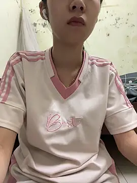 Snapshot of meomeo2k6 chatting on October 14, 2:07 pm meomeo2k6 online show from October 14, 2:07 pm