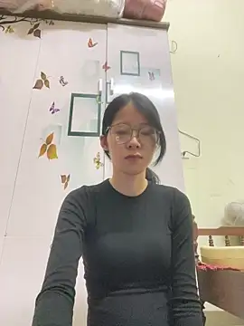 Snapshot of meomeo2k6 chatting on October 25, 1:51 pm meomeo2k6 online show from October 25, 1:51 pm