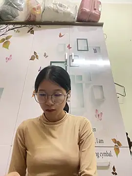 Snapshot of meomeo2k6 chatting on November 12, 7:20 am meomeo2k6 online show from November 12, 7:20 am