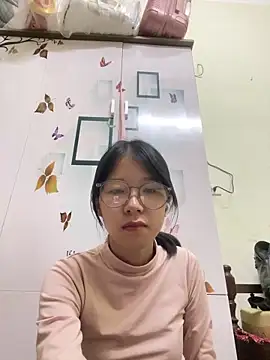 Snapshot of meomeo2k6 chatting on November 13, 6:45 am meomeo2k6 online show from November 13, 6:45 am