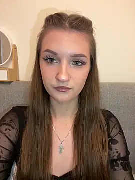 AdelinaEmber online show from December 23, 10:57 am