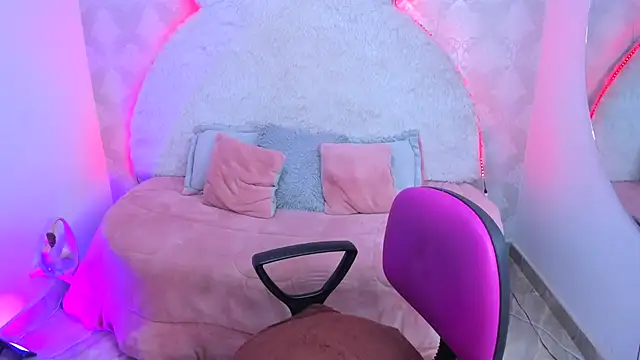 Snapshot of Sarita_jane chatting on November 16, 3:34 am Sarita jane online show from November 16, 3:34 am