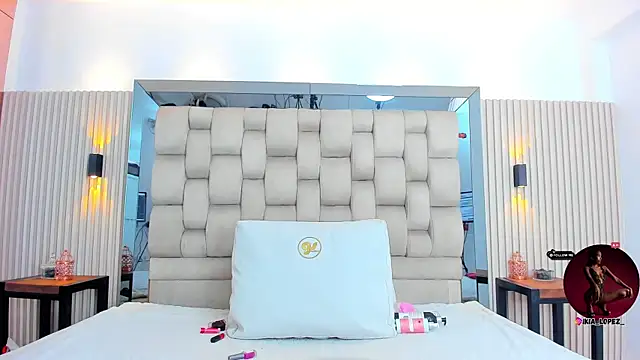 Snapshot of ikia_lopez_ chatting on October 16, 7:37 pm ikia lopez online show from October 16, 7:37 pm