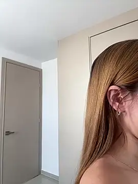 Nikii   online show from March 5, 3:08 pm