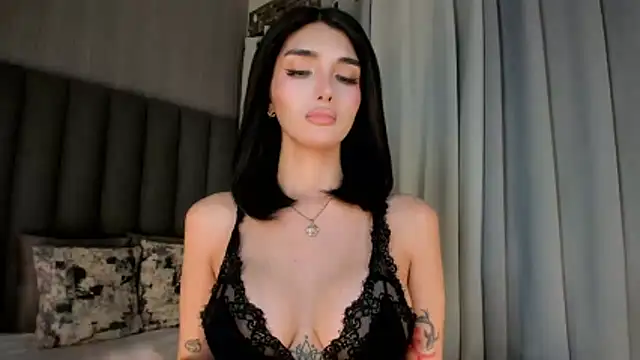 Snapshot of EmeraldGreyson chatting on February 20, 6:26 am EmeraldGreyson online show from February 20, 6:26 am