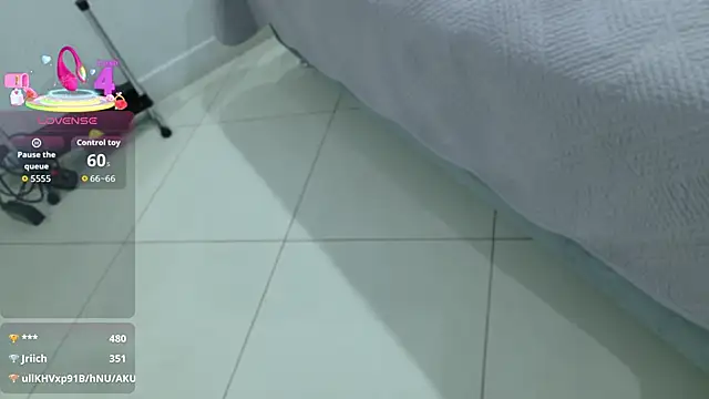 BeccaReedd online show from September 10, 2:11 am