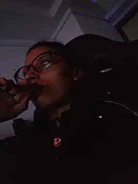 BeccaReedd online show from November 25, 10:37 am