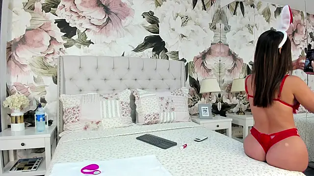 MaddyMay  online show from November 17, 7:52 pm