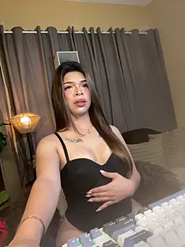 Nyxie luxx online show from April 12, 8:30 am