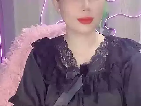 Snapshot of yumylovesex chatting on September 11, 4:34 am yumylovesex online show from September 11, 4:34 am