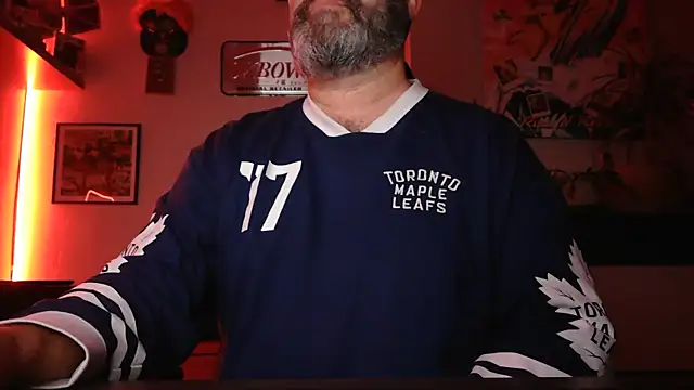 Snapshot of Hairyfred73 chatting on October 28, 5:00 am Hairyfred73 online show from October 28, 5:00 am