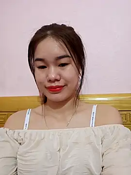 Snapshot of Baby-ladytits2025 chatting on November 4, 2:54 am Baby-ladytits2025 online show from November 4, 2:54 am