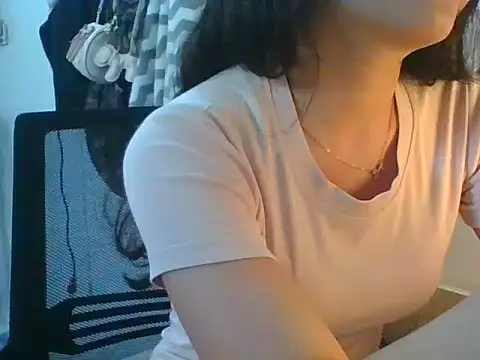 Snapshot of Linzly chatting on September 19, 3:08 am Linzly online show from September 19, 3:08 am