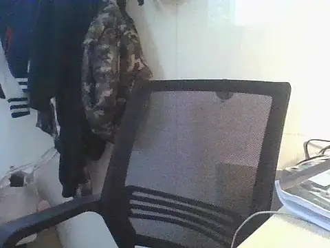 Snapshot of Linzly chatting on November 4, 2:43 am Linzly online show from November 4, 2:43 am