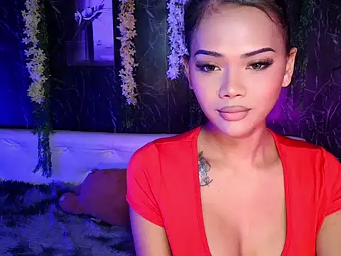 Snapshot of ur_holly_lexie chatting on October 6, 7:39 am ur holly lexie online show from October 6, 7:39 am