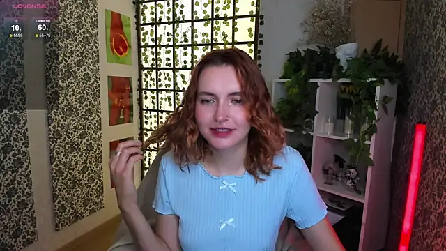 Snapshot of Elis_Cherry chatting on October 1, 1:55 am Elis Cherry online show from October 1, 1:55 am