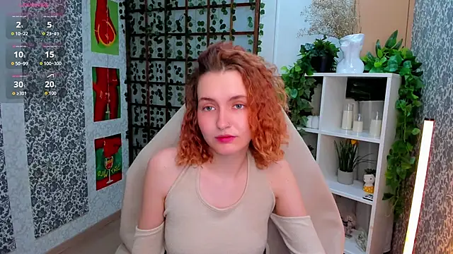 Snapshot of Elis_Cherry chatting on December 14, 2:28 am Elis Cherry online show from December 14, 2:28 am