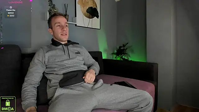 Snapshot of Buddy_Forman chatting on October 28, 6:28 am Buddy Forman online show from October 28, 6:28 am