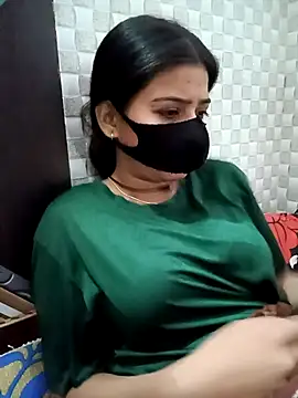 Hot Jaanvi  online show from November 18, 5:01 am