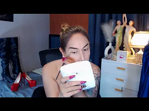 Allysonevanns online show from April 5, 1:36 am