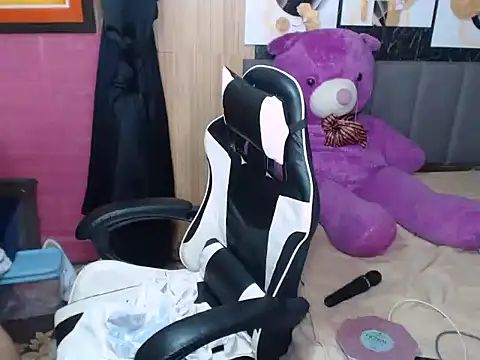 Raffa ella69 online show from April 13, 7:03 am