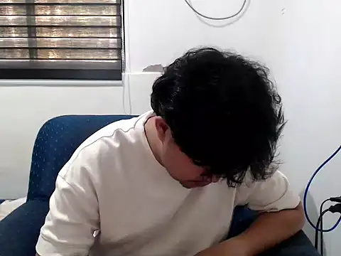 Snapshot of tastylicious_John19 chatting on October 3, 11:13 pm tastylicious John19 online show from October 3, 11:13 pm