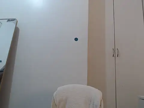 Snapshot of tastylicious_John19 chatting on November 15, 1:07 pm tastylicious John19 online show from November 15, 1:07 pm