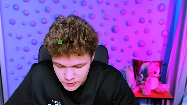 lucas long  online show from December 4, 9:40 am