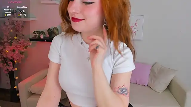 Violet Griffen online show from April 5, 3:31 pm