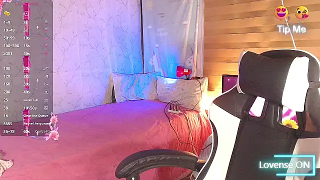 TssluttyNikka online show from May 1, 7:07 pm