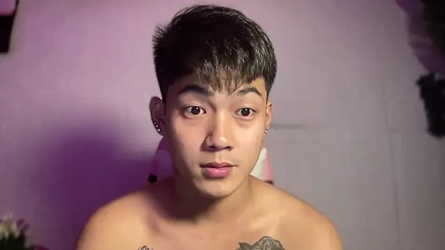 Snapshot of Prince_kiyoshi chatting on October 3, 12:02 pm Prince kiyoshi online show from October 3, 12:02 pm