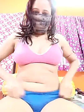 Hotpuja25 online show from April 13, 4:40 am